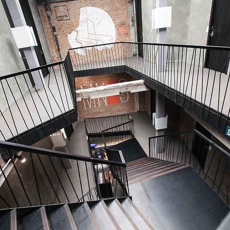 Thrive The Hostel : Patpong By The Belle 방콕 외부 사진